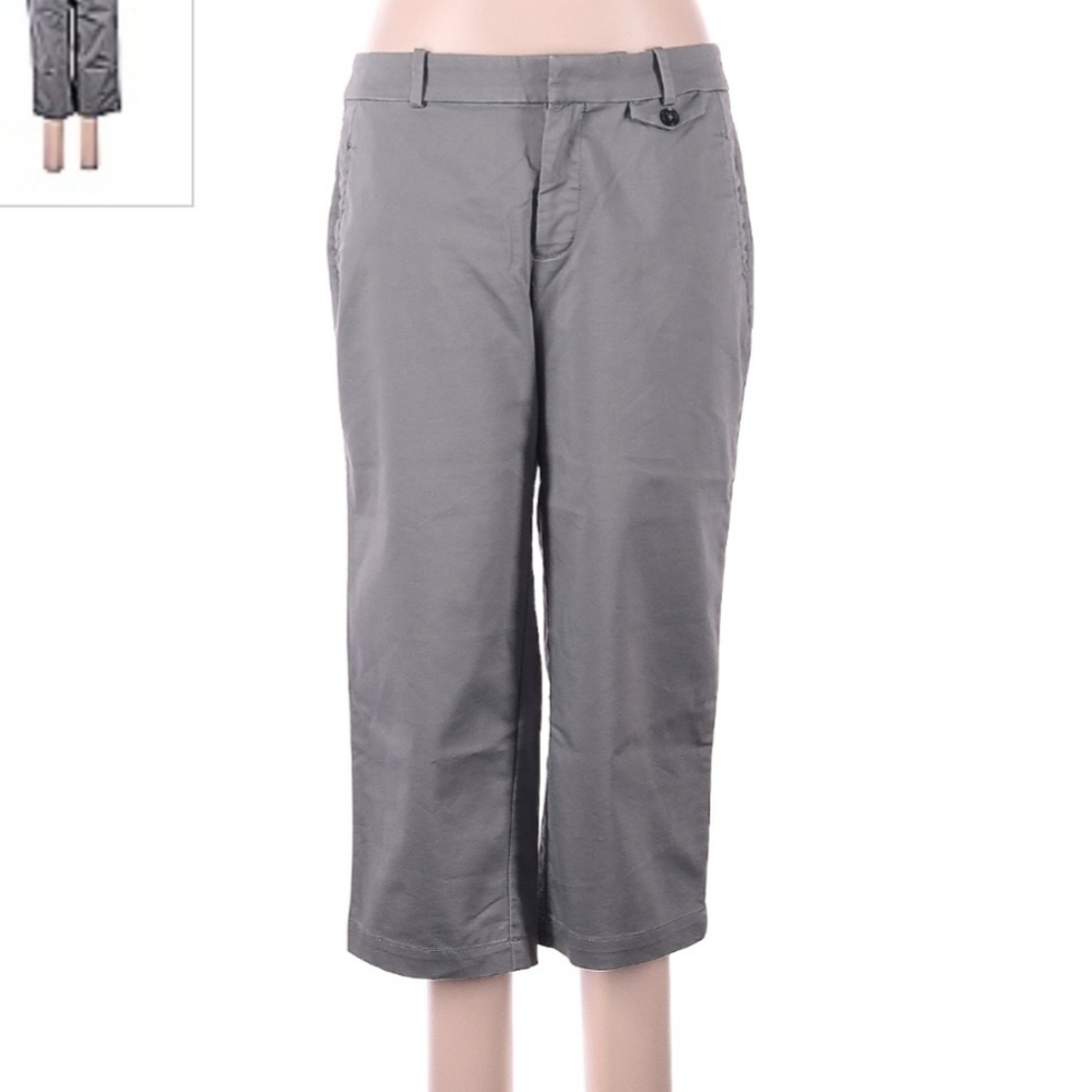 Dockers Women's Capri Cropped Chino Pants Grey Women's Size 10 Slit Pockets EUC